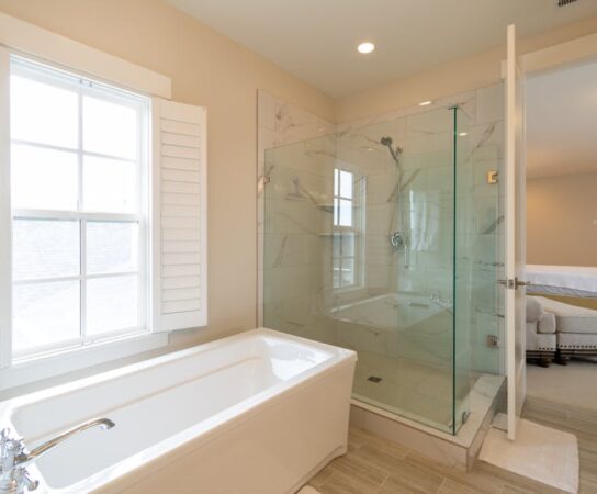 Wentylacja w bloku: kuchnia i łazienka - przepisy, montaż i realne koszty 2025